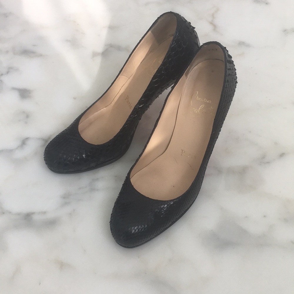 Snake skin pumps